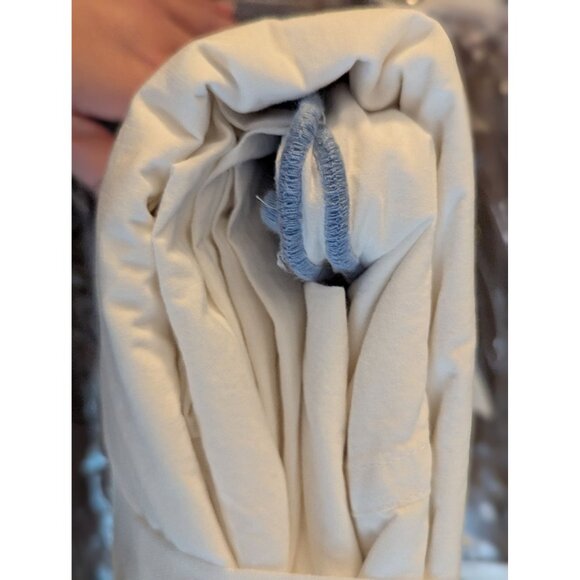 Pottery Barn Teen Love Shack Fancy Embroidered Scallop Sheet Set Twin/Twin XL Iv - Picture 5 of 5